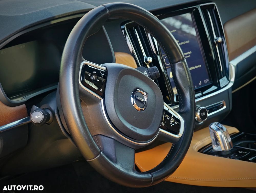 Volvo S90 T8 Twin Engine AWD Geartronic Inscription - 15