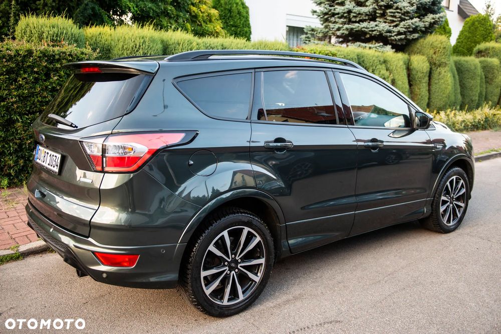 Ford Kuga 1.5 EcoBoost 2x4 ST-Line - 6