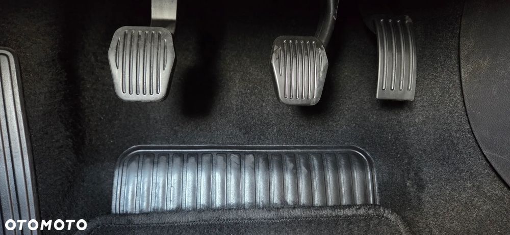 Ford Focus 1.0 EcoBoost 99g Trend - 28