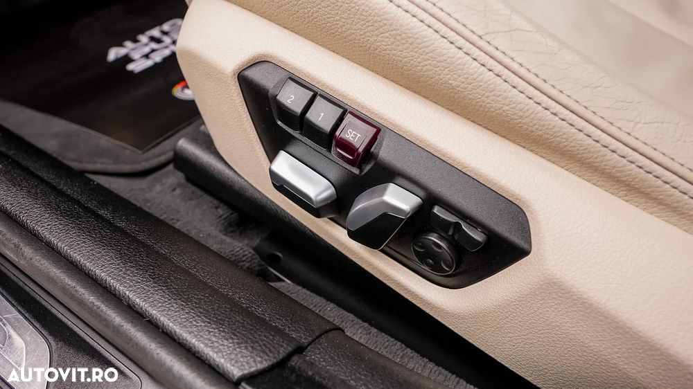 BMW Seria 3 320d xDrive Aut. Luxury Line - 25