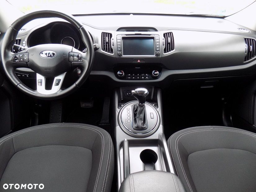 Kia Sportage 2.0 CRDI 4WD Automatik Dream-Team Edition - 24