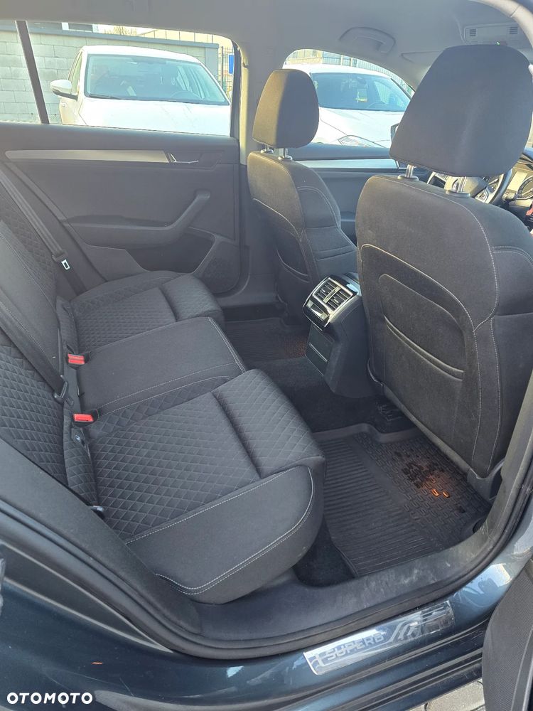Skoda Superb 1.5 TSI Style DSG - 8