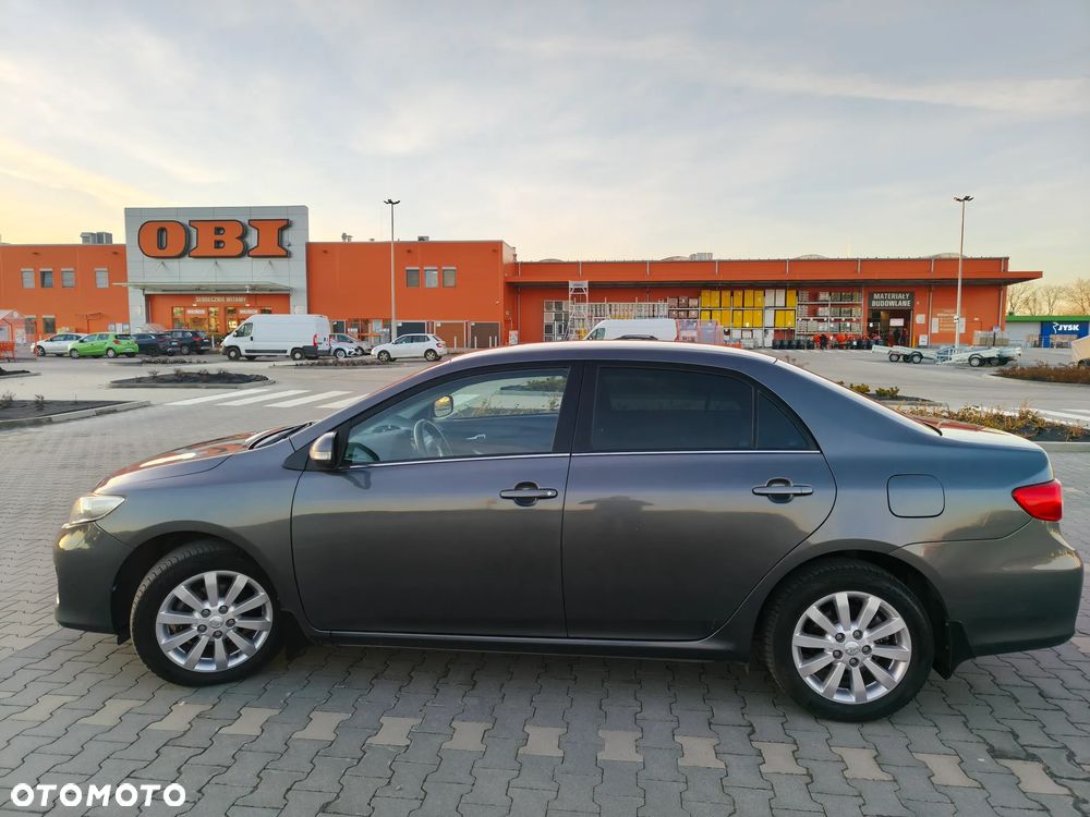 Toyota Corolla - 8