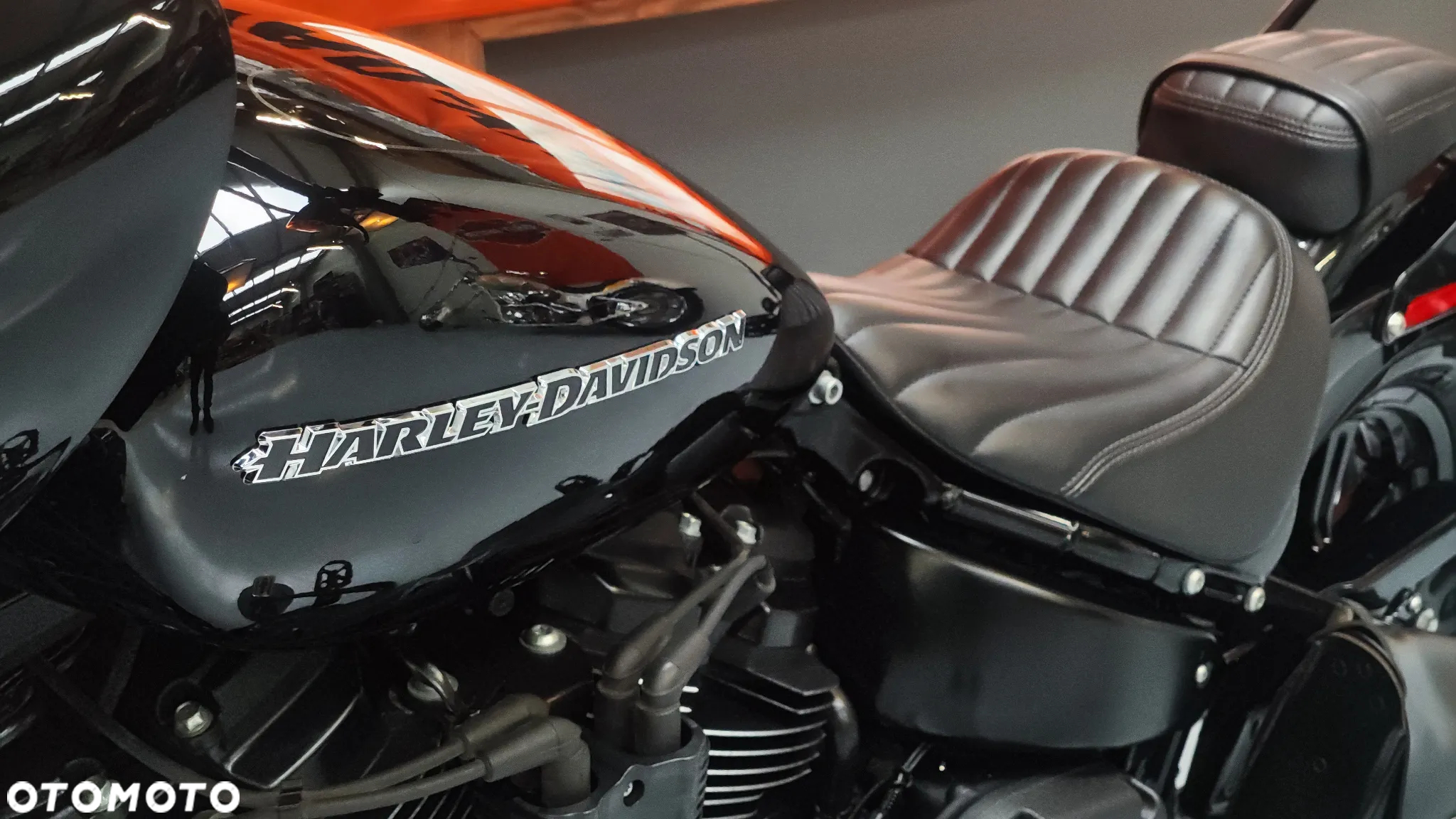 Harley-Davidson Softail Street Bob - 27