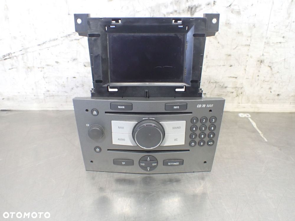 RADIO Z NAWIGACJĄ WYŚWIETLACZ OPEL ZAFIRA B 1.9 13262748 - 1