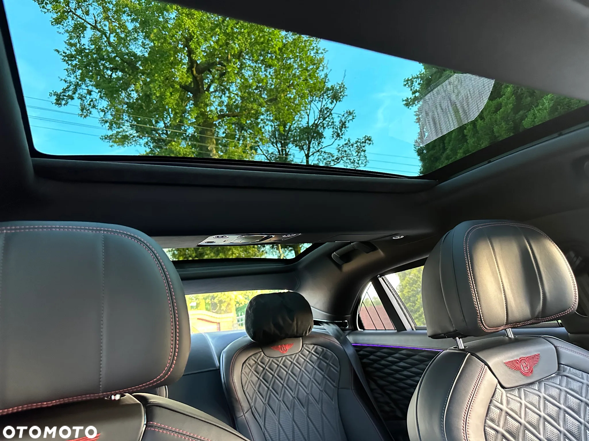 Bentley Flying Spur New V8 Mulliner - 39