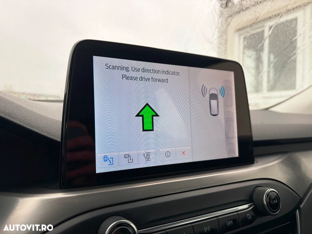 Ford Focus 1.5 EcoBlue Titanium X - 28