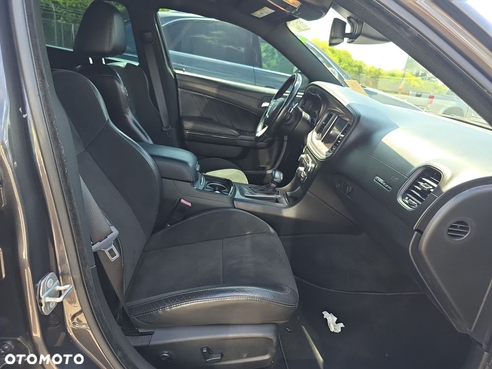 Dodge Charger 3.6 GT - 7