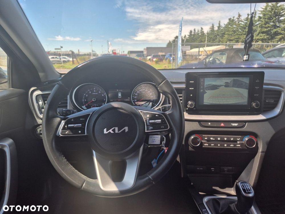 Kia Ceed 1.5 T-GDI M - 16