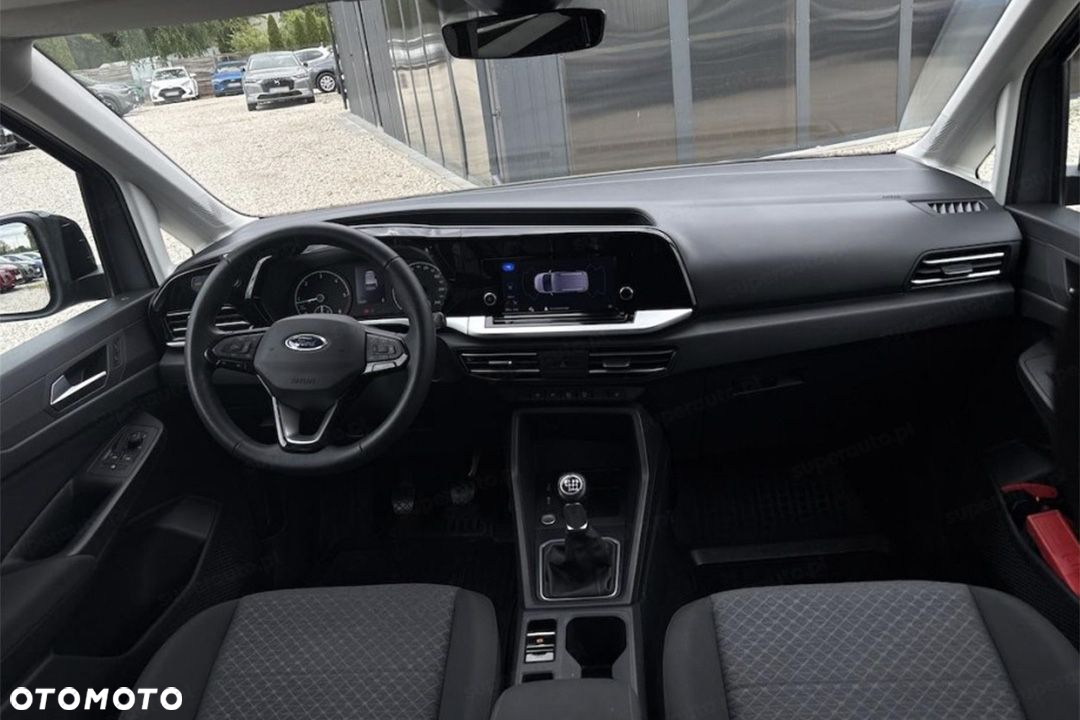 Ford Tourneo Connect Grand - 10