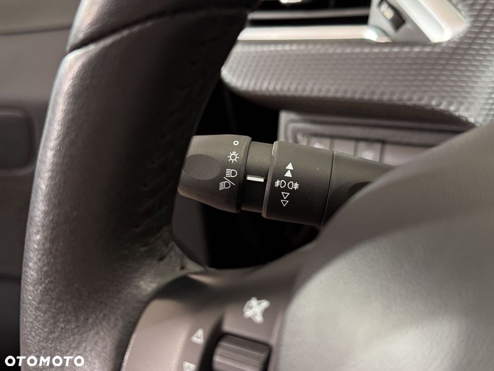 Peugeot 2008 - 15