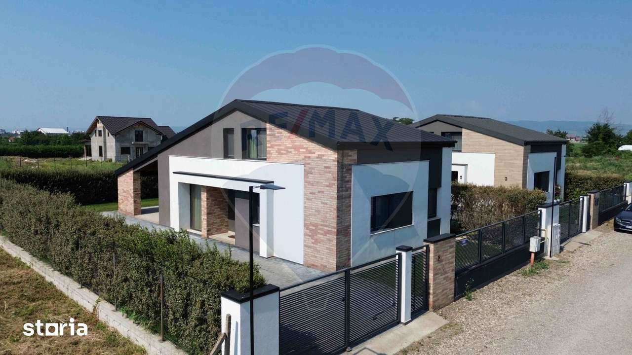O casa cu gust si rafinament - Imagine principală: 2/18