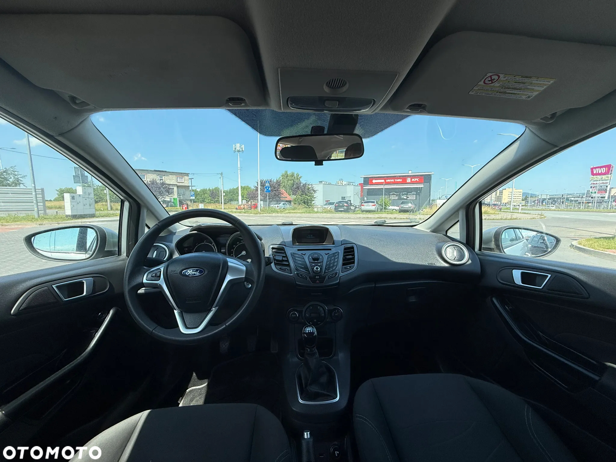 Ford Fiesta 1.5 TDCi Celebration - 9