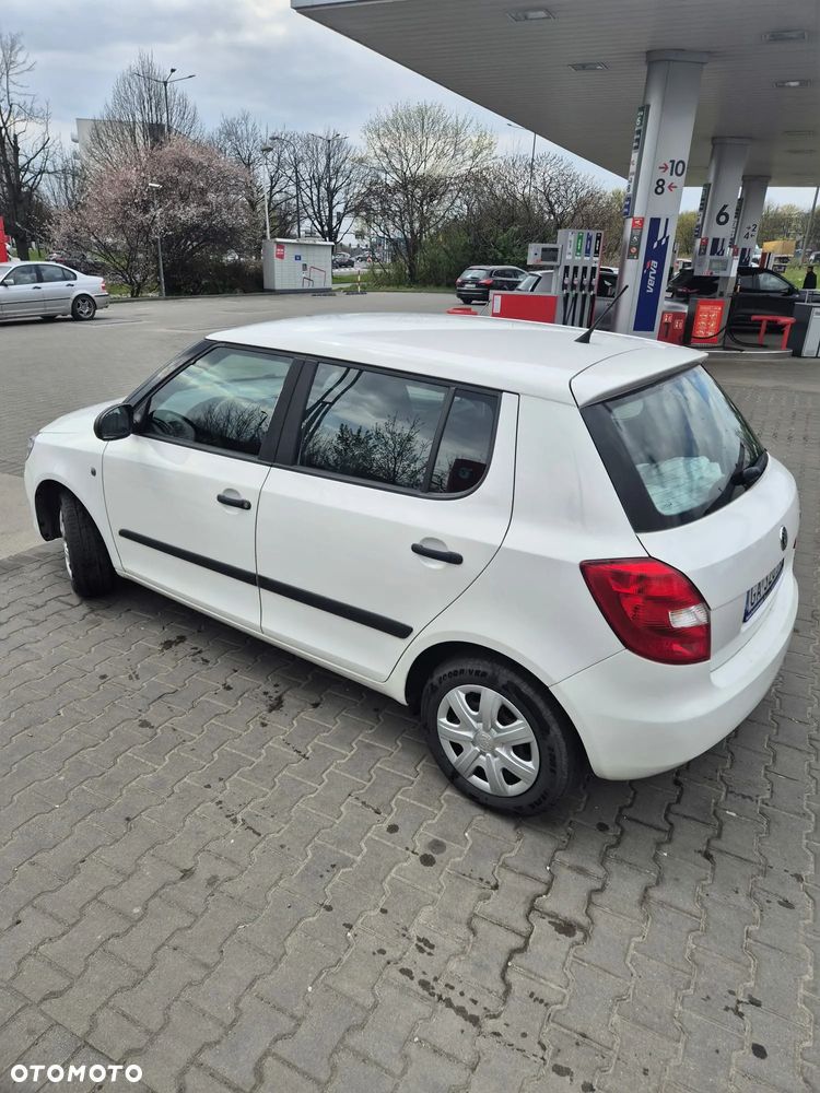 Skoda Fabia 1.2 HTP Active - 3