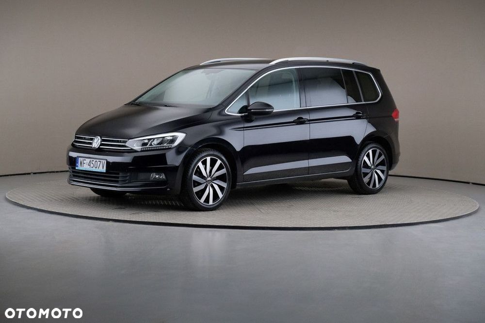 Volkswagen Touran - 1