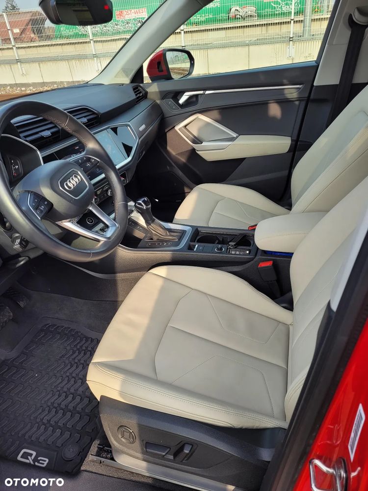 Audi Q3 45 TFSI Quattro S tronic S line - 22