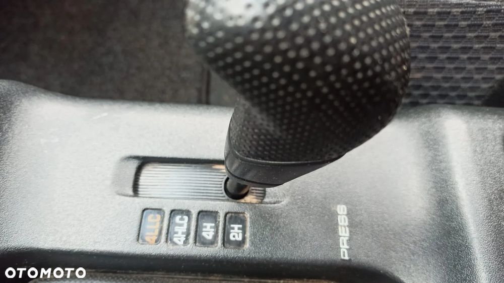 Mitsubishi Pajero 3.2 DI-D Elegance - 20