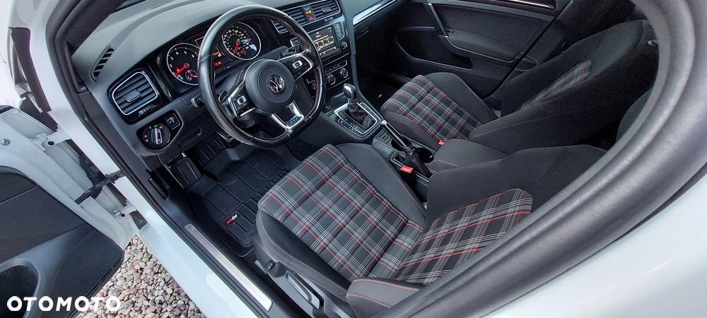 Volkswagen Golf 2.0 TSI BMT GTI DSG - 19