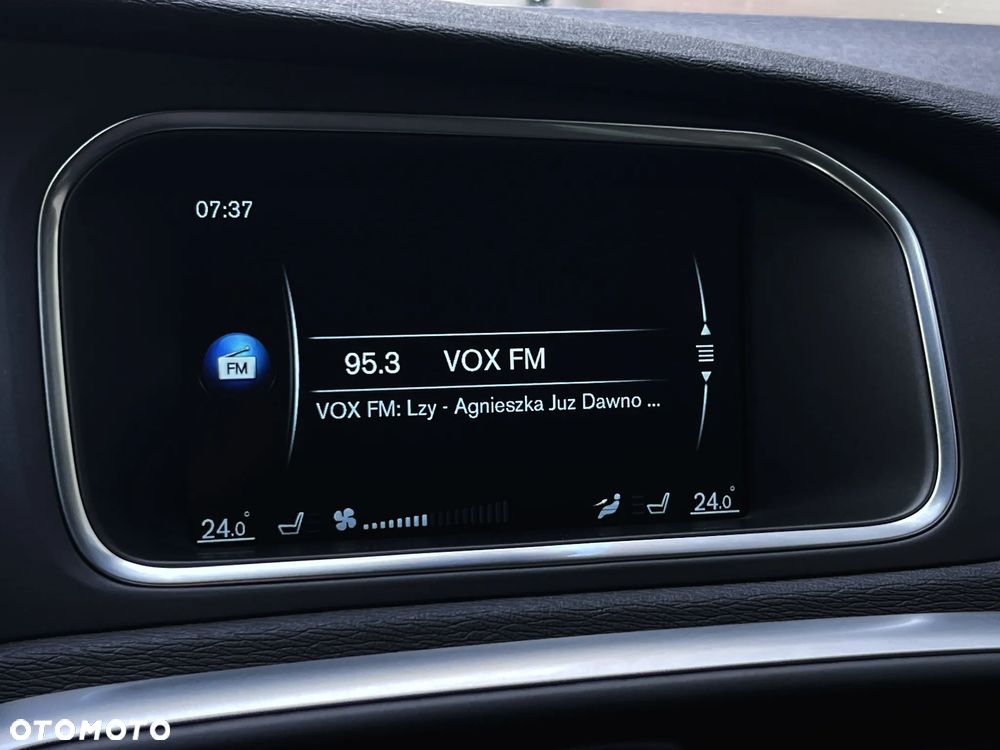 Volvo V40 D2 Drive-E Momentum - 26