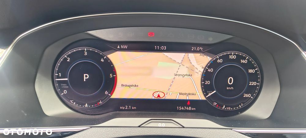 Volkswagen Passat - 11