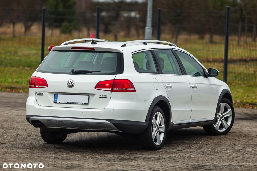 Volkswagen Passat 2.0 TDI DPF 4Mot Comfortline - 14
