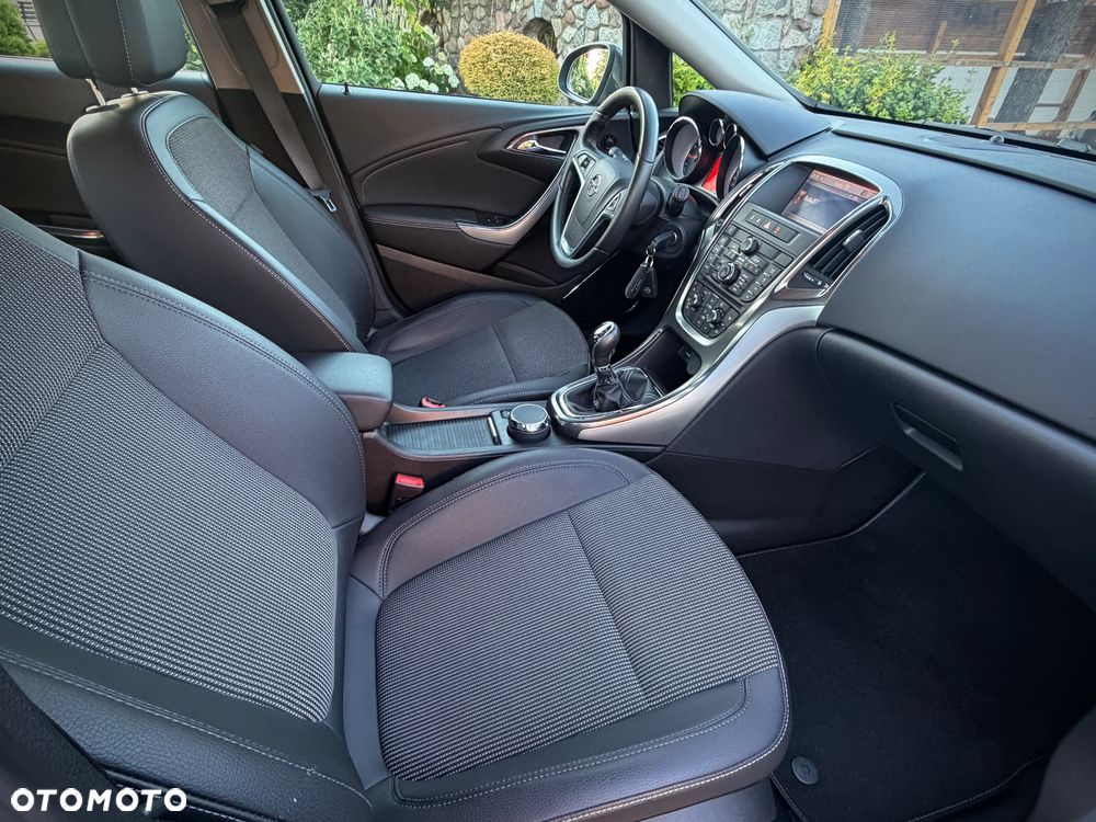 Opel Astra 1.4 T Cosmo - 18