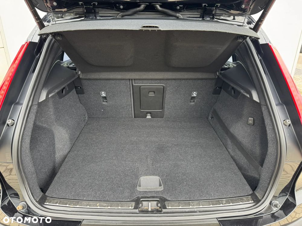 Volvo XC 40 B4 B Inscription - 11