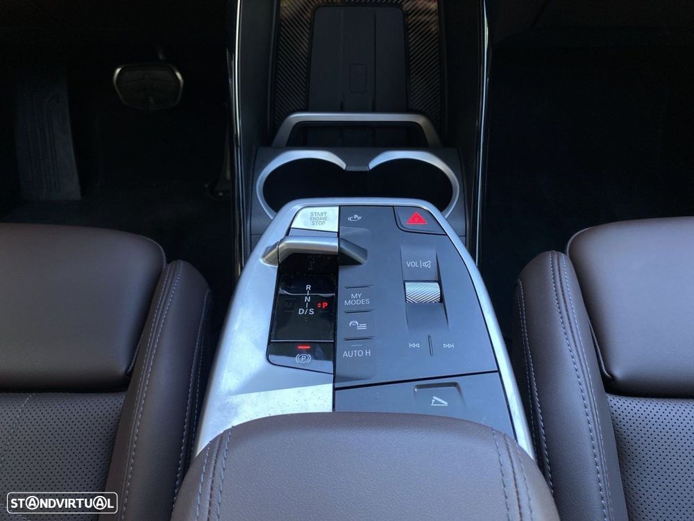 BMW X1 xDrive25e Pack Desportivo M - 13