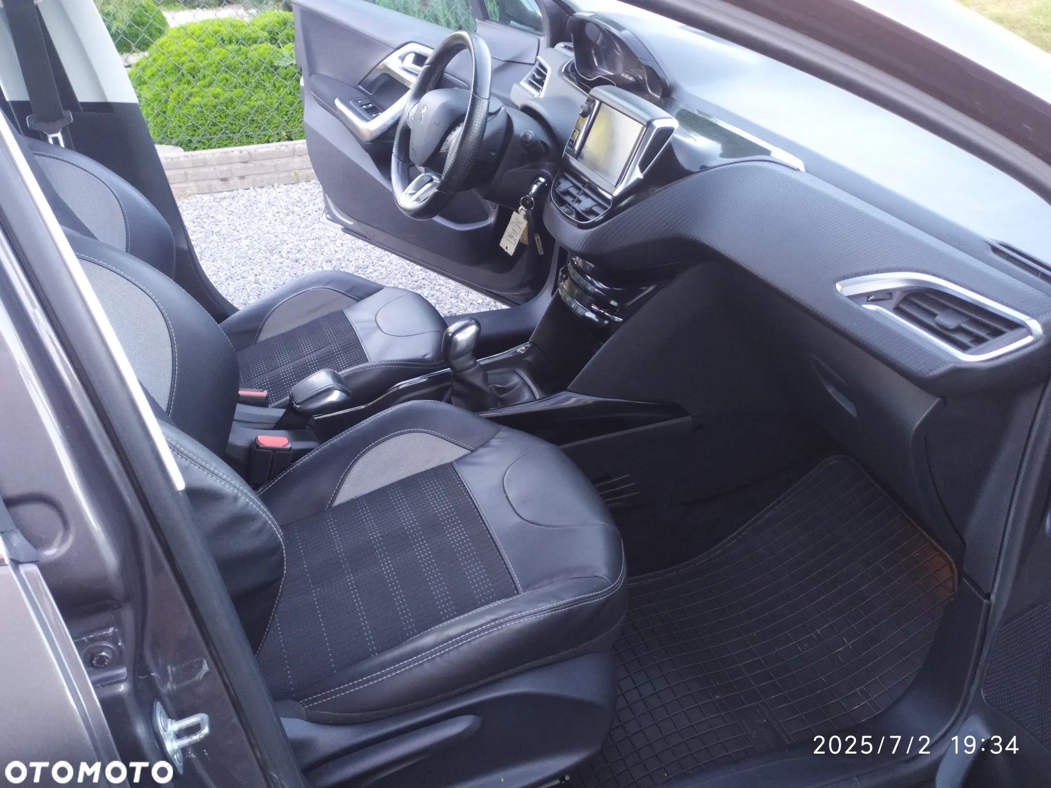 Peugeot 2008 1.6 BlueHDi Allure - 11