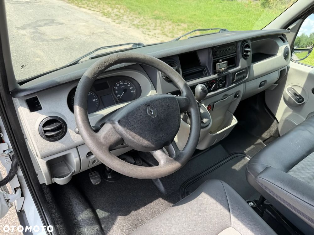 Renault Master * 2.5 / 120KM * L1H1 * Furgon / Blaszak * - 29