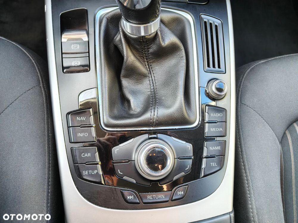 Audi A4 Avant 2.0 TDI ultra DPF Ambiente - 15
