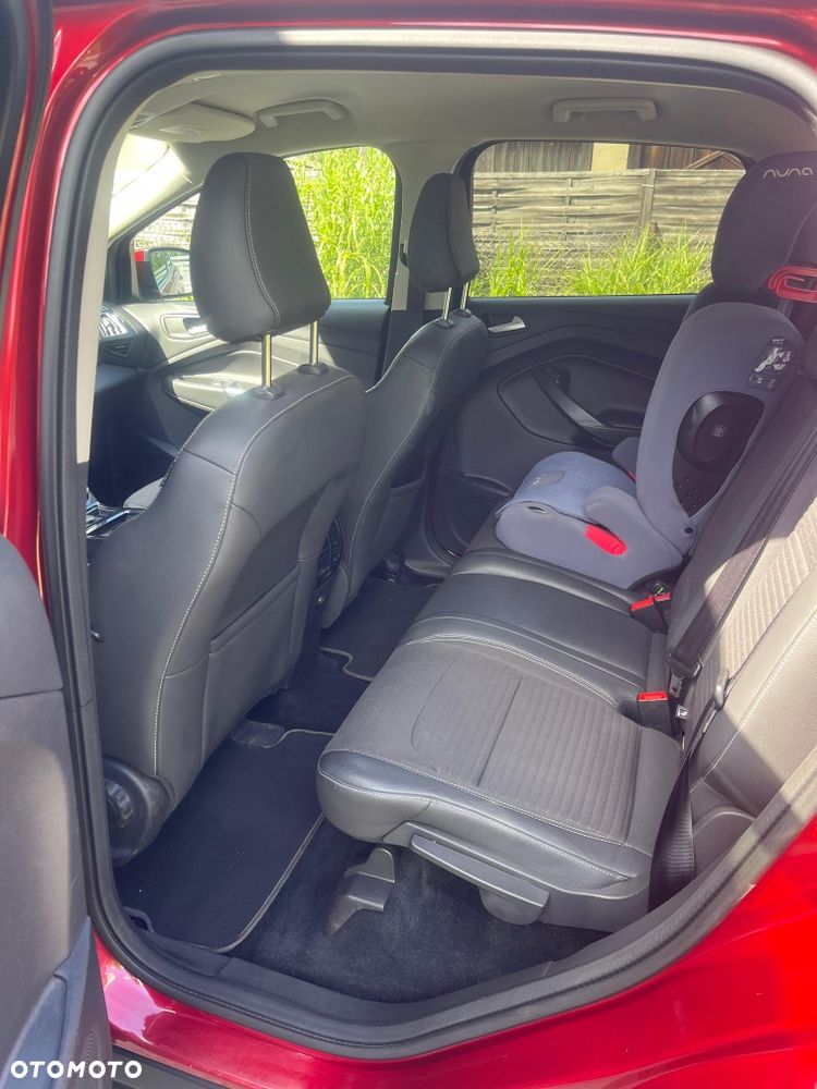 Ford Kuga - 8