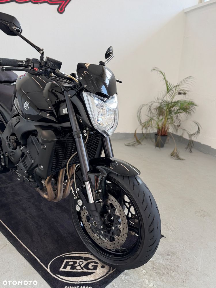 Yamaha FZ - 4