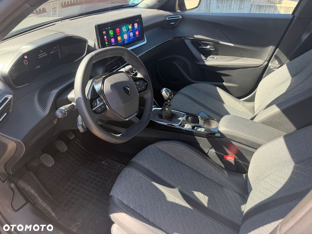Peugeot 2008 PureTech 100 Allure S&S BVM6 - 9