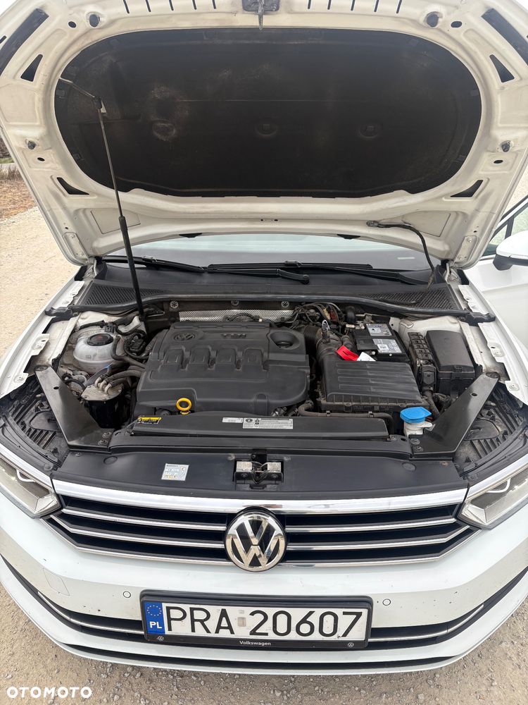 Volkswagen Passat 2.0 TDI (BlueMotion Technology) DSG Trendline - 19
