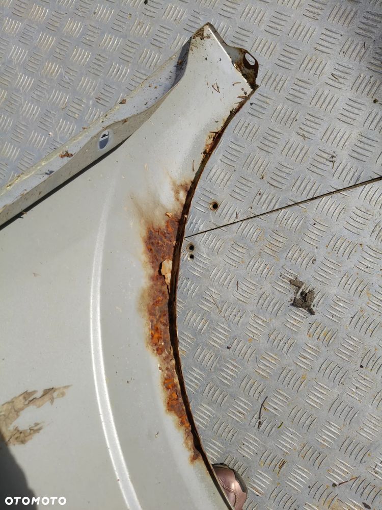 Błotnik prawy opel astra h srebrny - 7