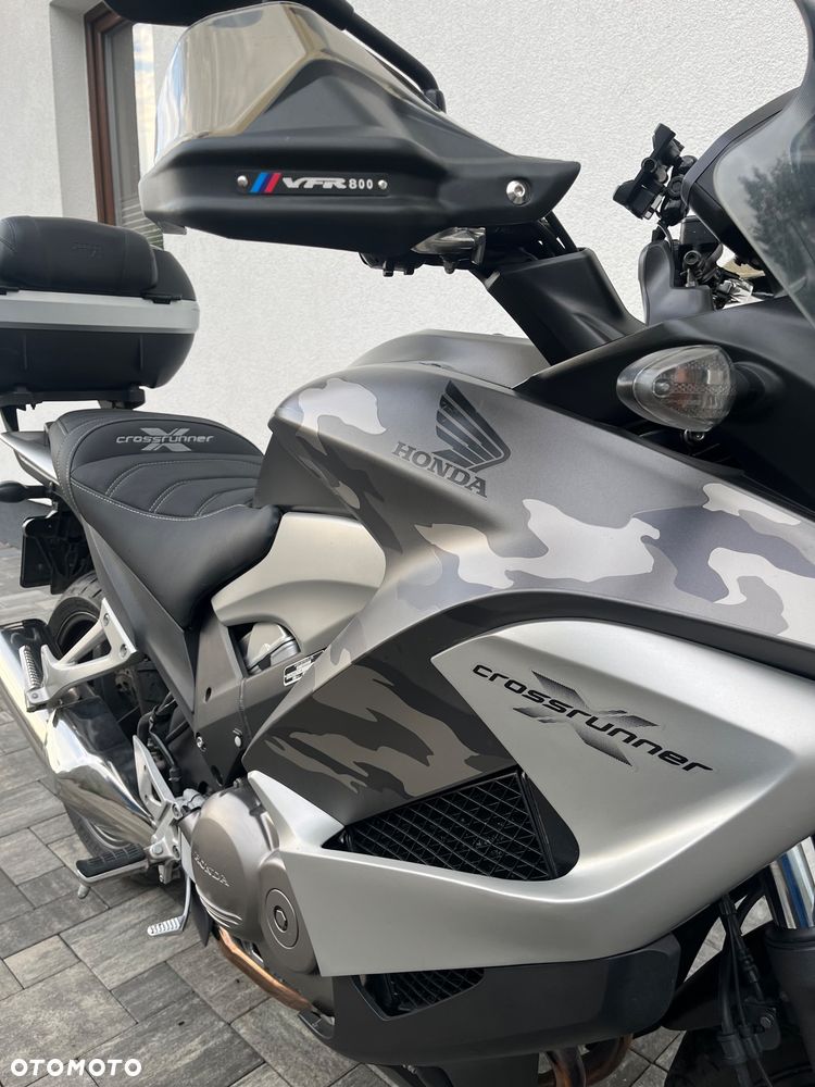 Honda VFR - 7