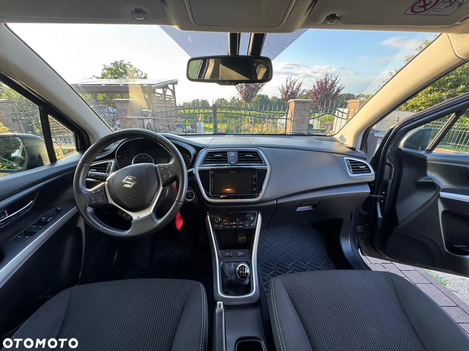 Suzuki SX4 S-Cross 1.0 T Premium - 34