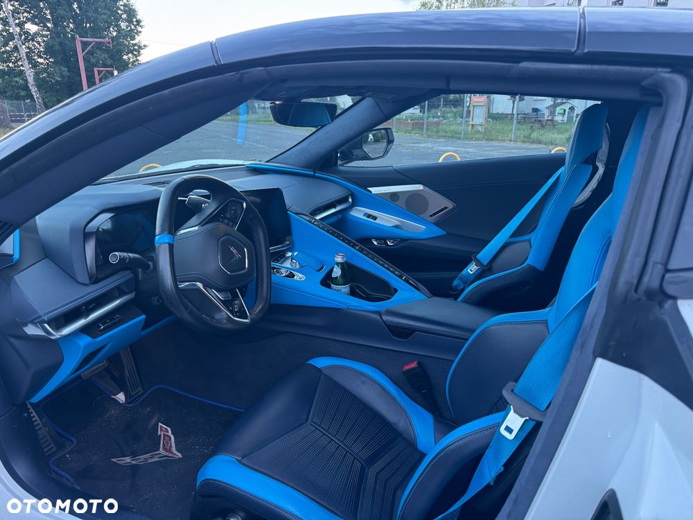 Chevrolet Corvette - 13