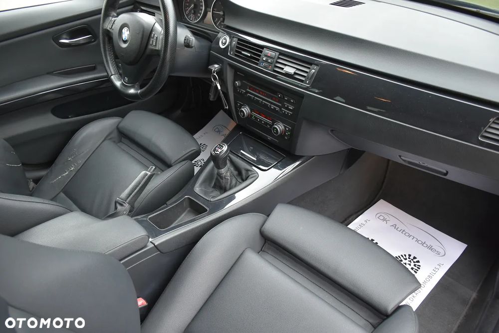 BMW Seria 3 318d DPF Edition Exclusive - 25