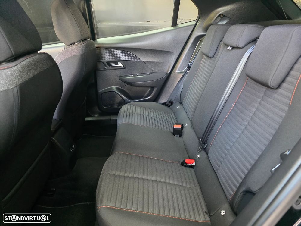 Peugeot e-2008 50 kWh Active Pack - 16