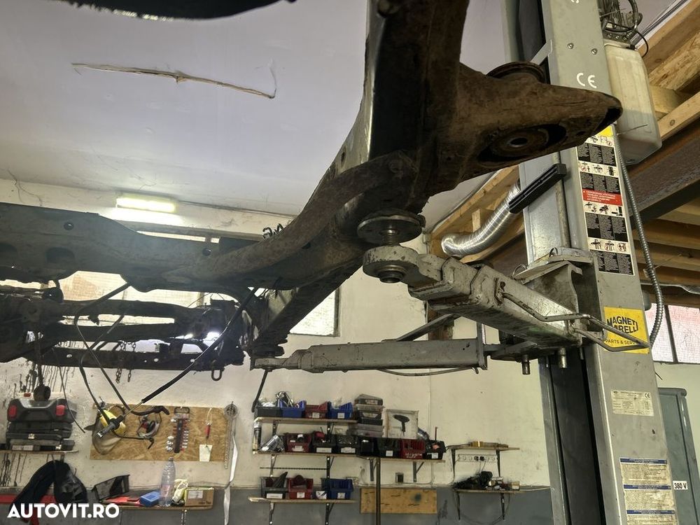 Sasiu Toyota Land Cruiser J12 3.0 D - 4D 2003 2002 - 2010 SUV (1305) - 4