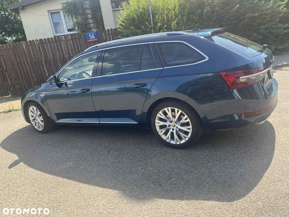 Skoda Superb 2.0 TSI 4x4 L&K DSG - 9
