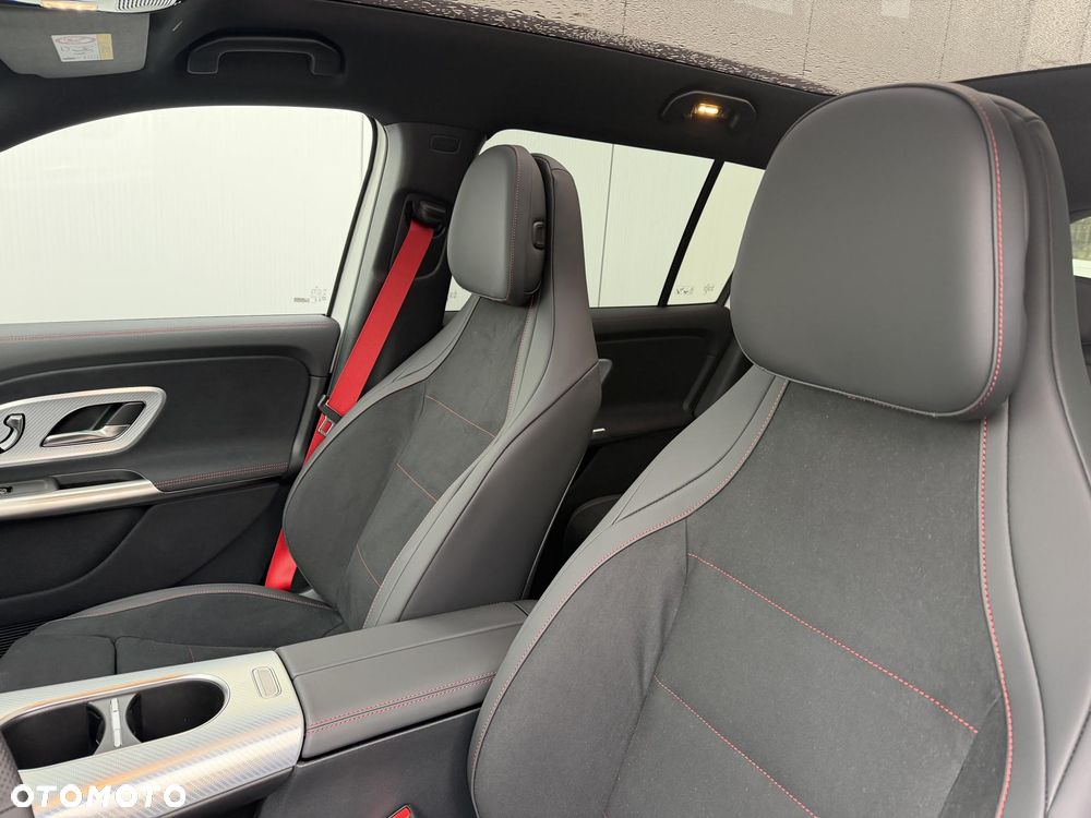 Mercedes-Benz GLB 220 mHEV 4-Matic 8G-eDCT - 11
