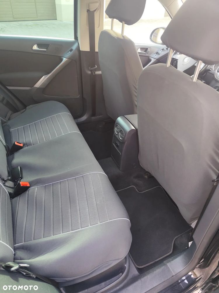Volkswagen Tiguan - 10