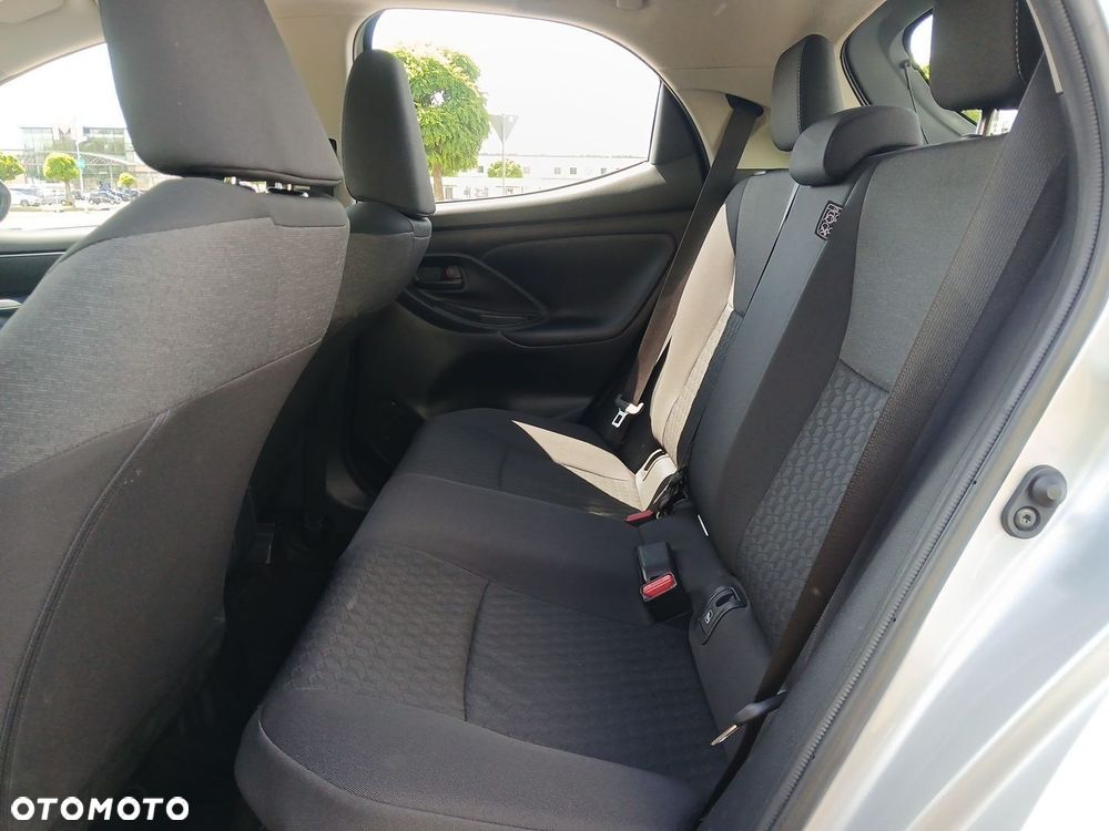 Toyota Yaris Hybrid 1.5 Comfort - 16