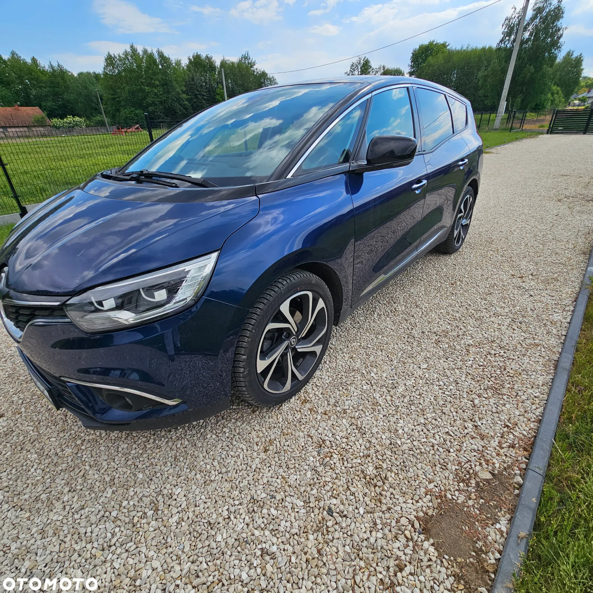 Renault Scenic - 24