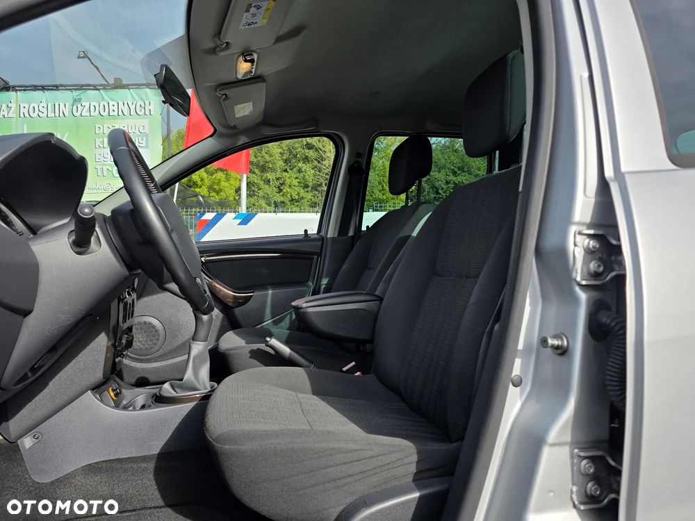 Dacia Duster 1.6 16V 4x2 Destination - 10