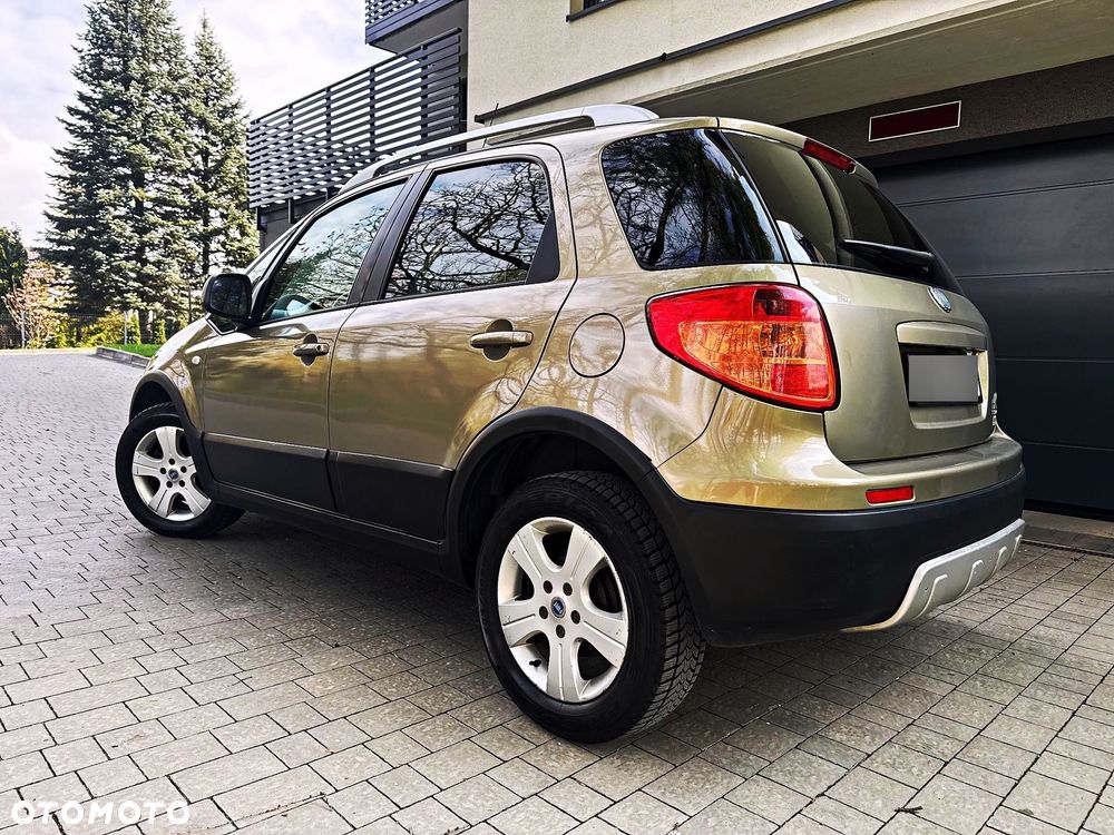 Fiat Sedici 1.6 16V 4x4 Emotion - 17