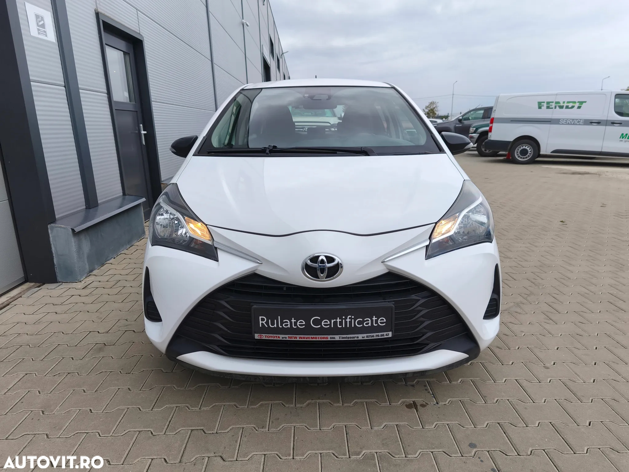 Toyota Yaris 1.0 L VVT-i Terra - 3